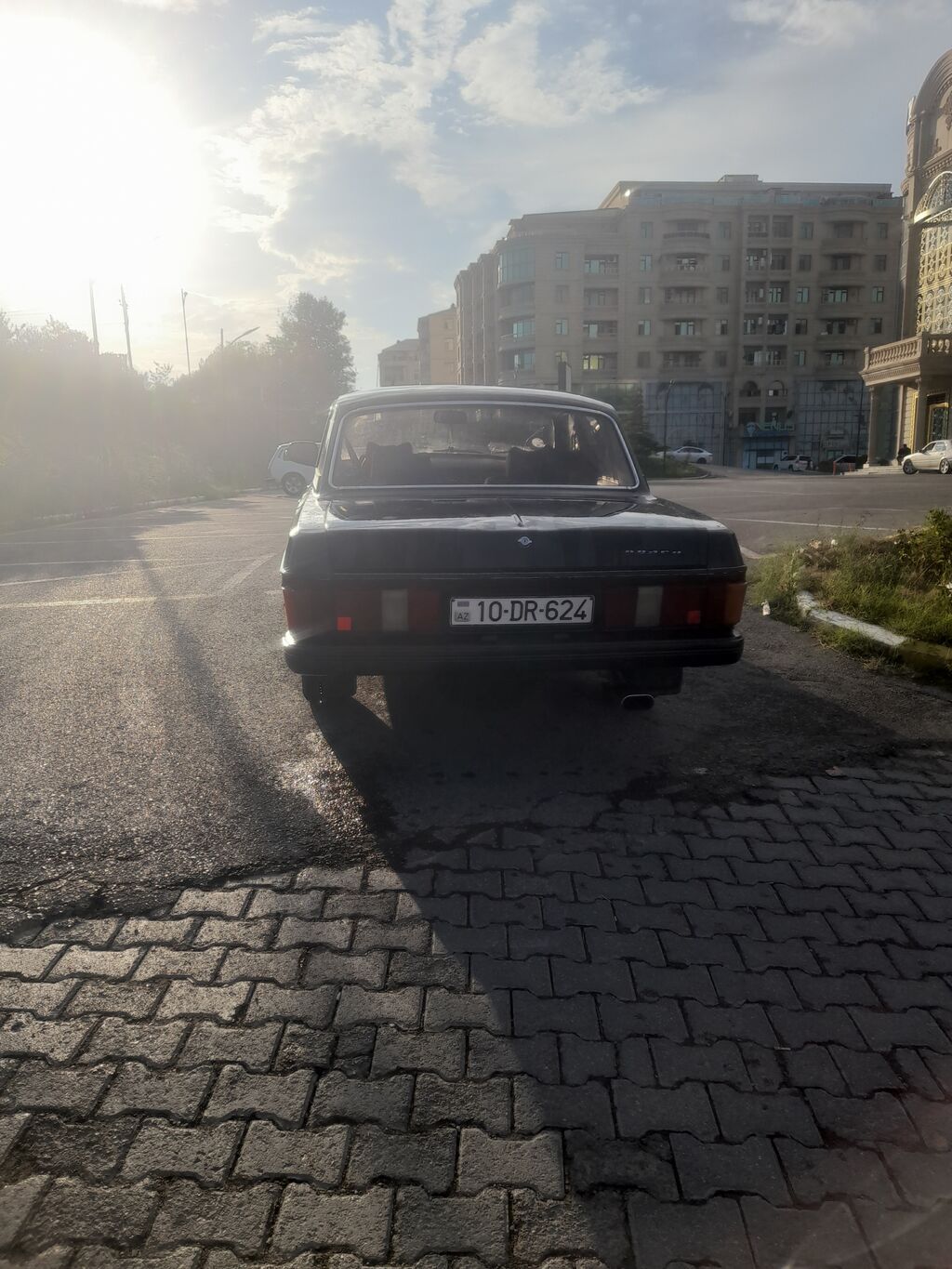 QAZ Volga 3129, qara rəng. Klassik sedan kuzov, xrom ön barmaqlıq — Avto, Bakı (4)