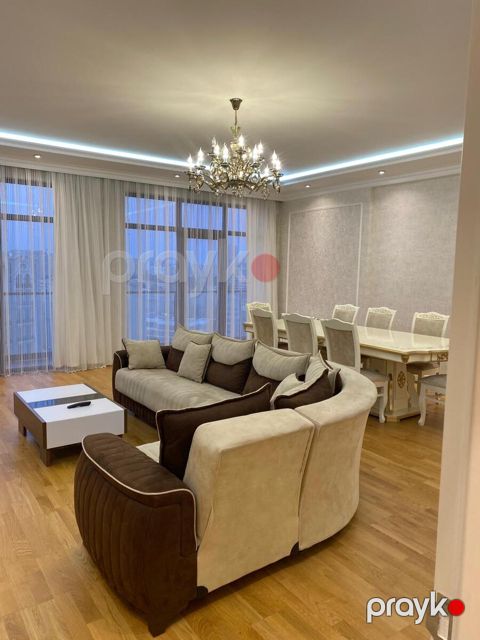 İcarəyə verilir 3 otaqlı yeni tikili 172 m²