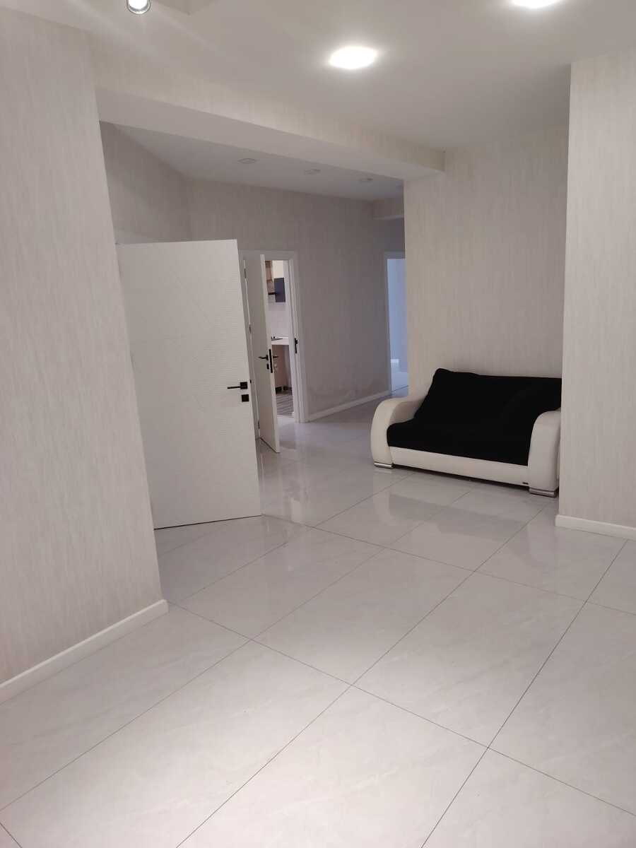 İcarəyə verilir 4 otaqlı ofis 214 m² — Ofis, Bakı