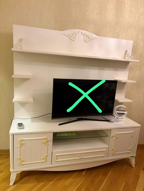 Tv stand satılır 140₼. unvan savalan sekine — Bakı
