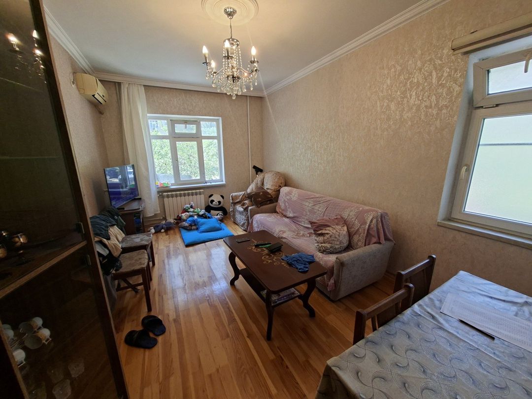 Satılır 2 otaqlı köhnə tikili 65 m² — Mənzil, Bakı (2)