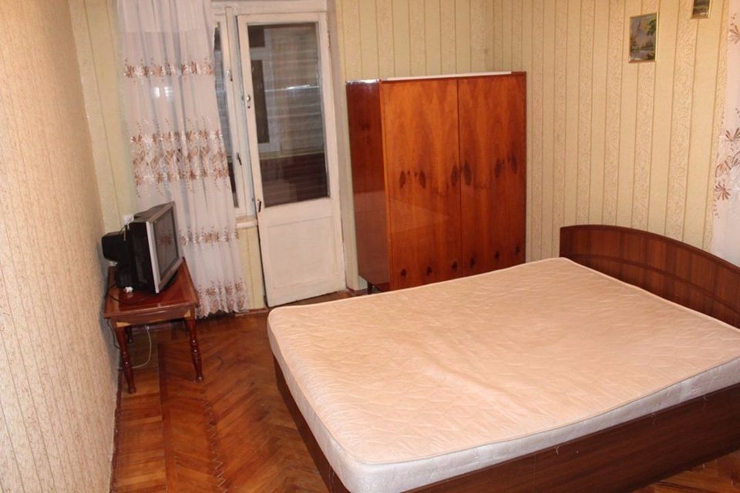 Satılır 1 otaqlı köhnə tikili 35 m² — Mənzil, Bakı