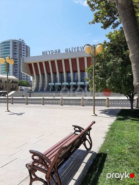 Satılır 3 otaqlı köhnə tikili 104 m²