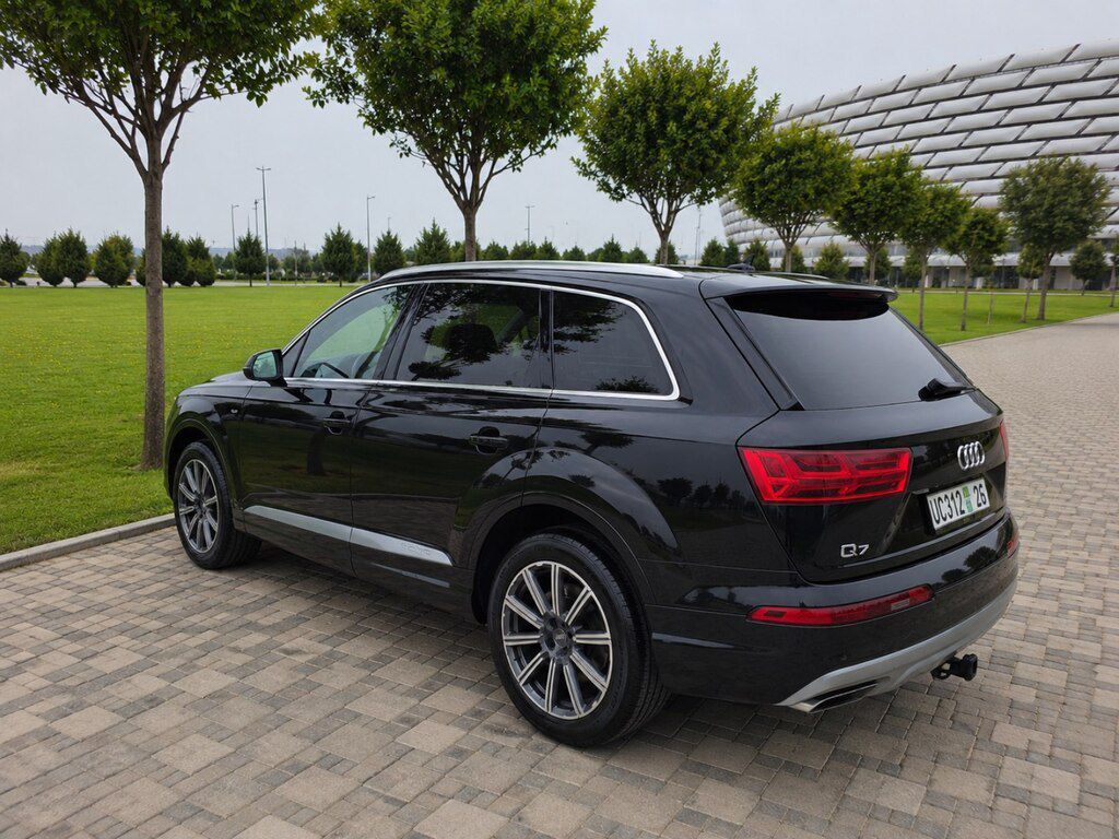 Audi Q7, 2.0 L, 2019 il, 185 000 km — Avtomobillər, Bakı (3)