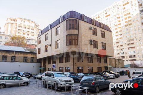 Satılır obyekt 1200 m²
