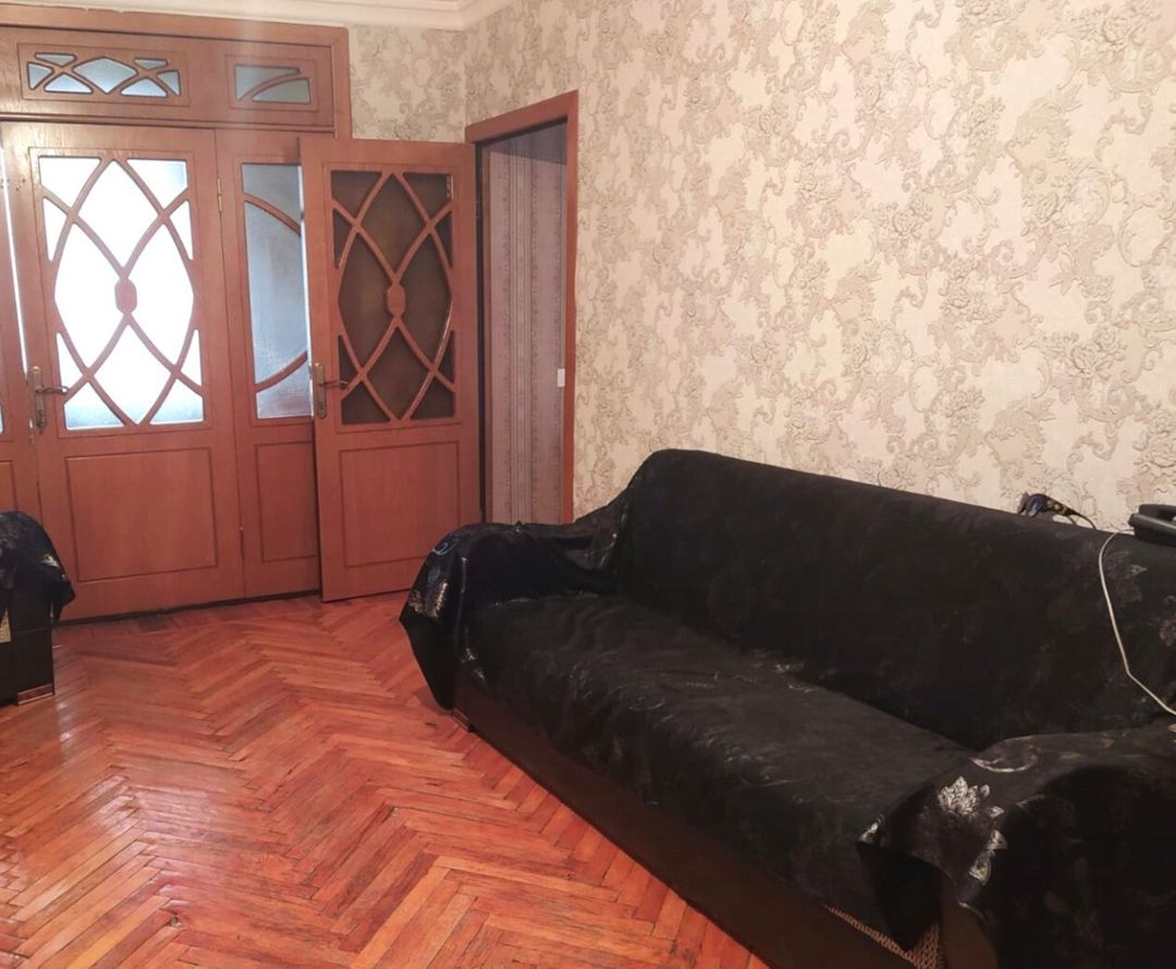 İcarəyə verilir 1 otaqlı köhnə tikili 42 m² — Mənzil, Bakı (2)