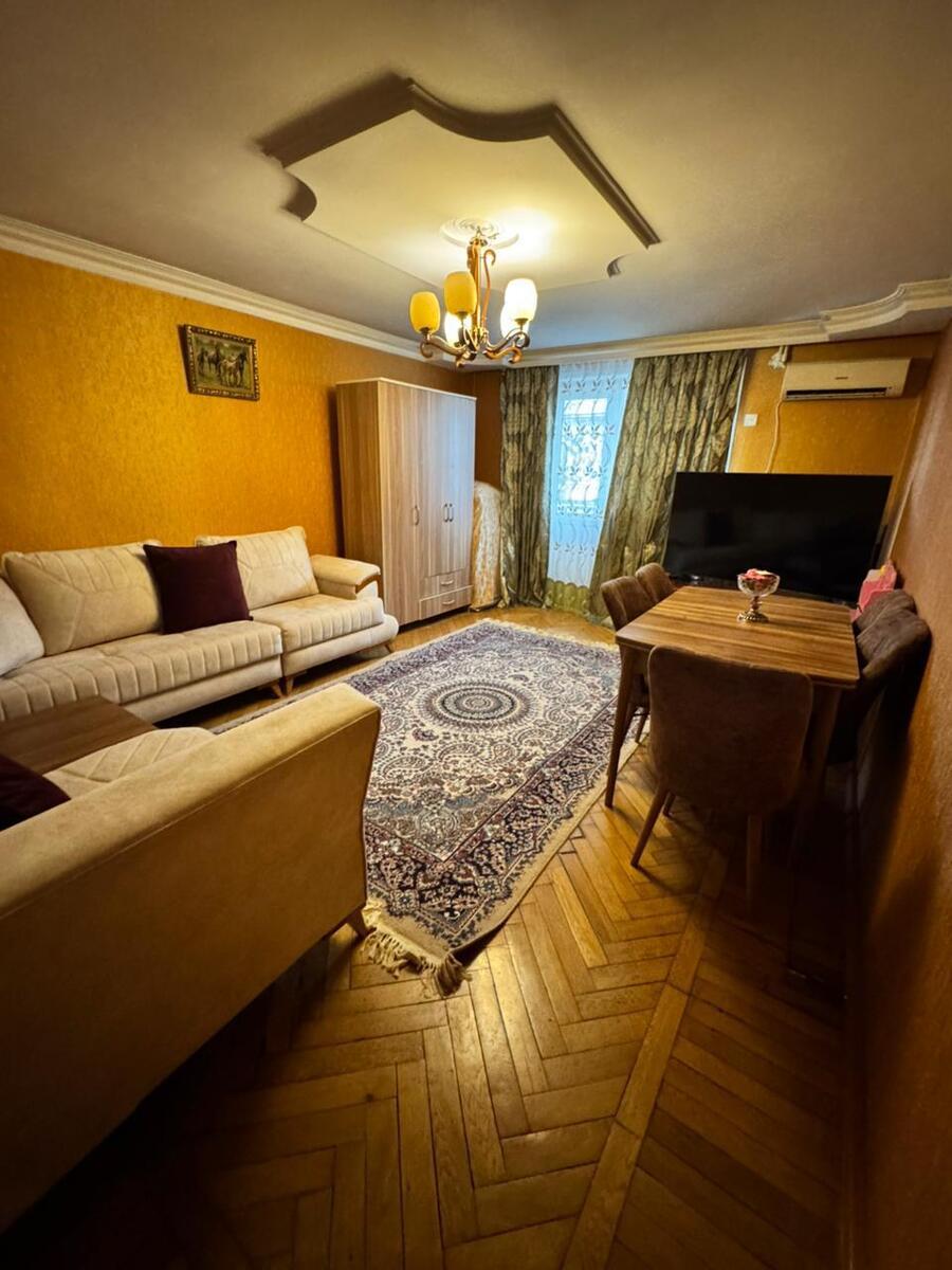 Satılır 2 otaqlı köhnə tikili 60 m² — Mənzil, Bakı (3)