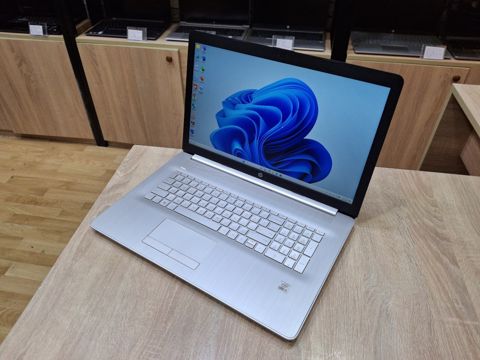 Noutbuk HP I7 1065G7 16GB RAM 17.3 Ekran — Bakı