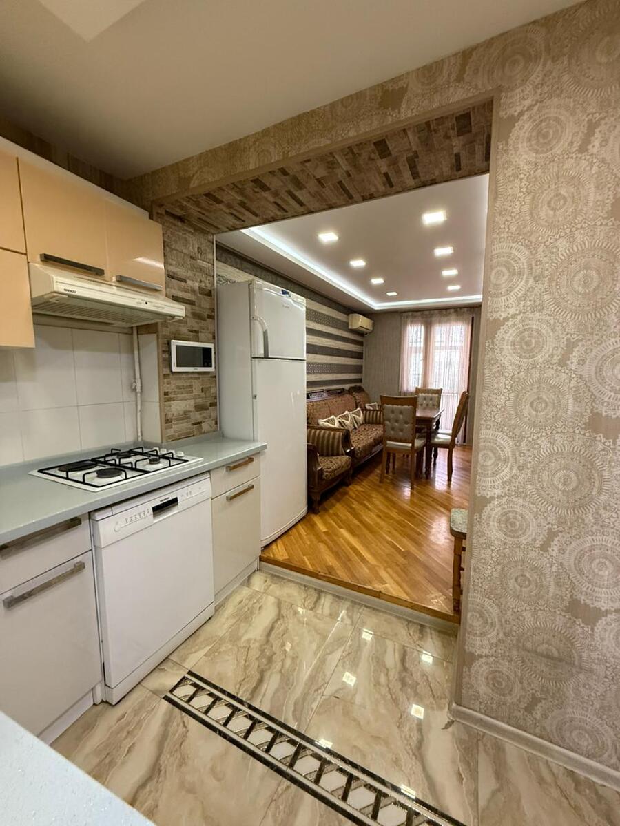İcarəyə verilir 3 otaqlı köhnə tikili 90 m² — Mənzil, Bakı (5)