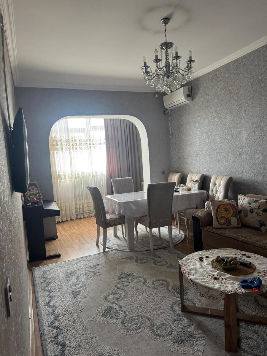 Satılır 4 otaqlı köhnə tikili 120 m² — Mənzil, Bakı