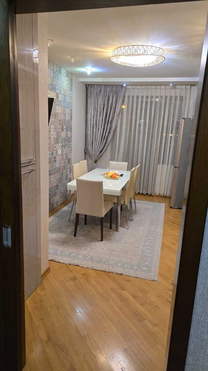 Satılır 5 otaqlı köhnə tikili 120 m² — Mənzil, Bakı (2)