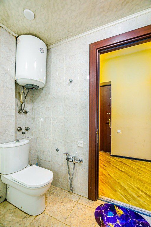 İcarəyə verilir 3 otaqlı köhnə tikili 132 m² — Mənzil, Bakı (12)