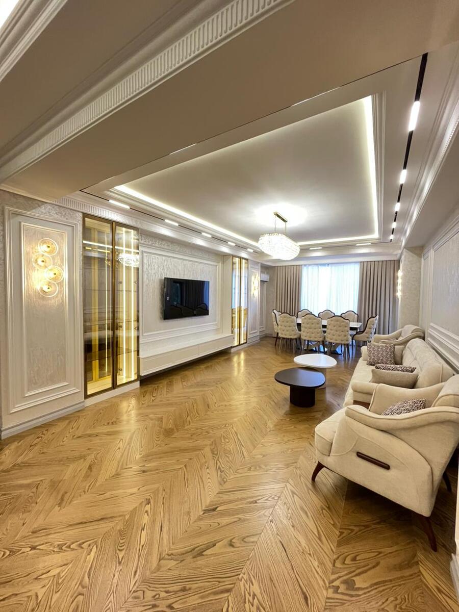 Satılır 4 otaqlı yeni tikili 233 m² — Mənzil, Bakı (5)