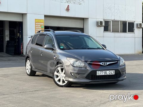 Hyundai i30, 1.6 L, 2010 il, 300 000 km