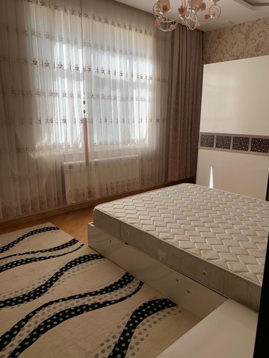 İcarəyə verilir 8 otaqlı həyət evi/bağ evi 400 m² — Ev, villa, Bakı (10)