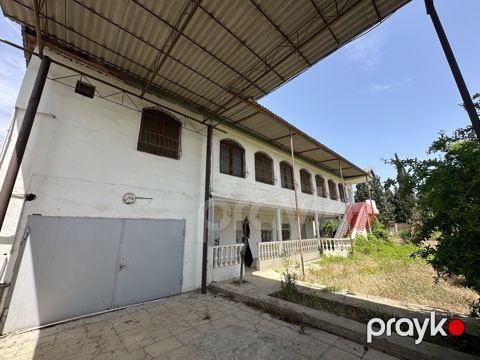 Satılır 7 otaqlı həyət evi/bağ evi 370 m²