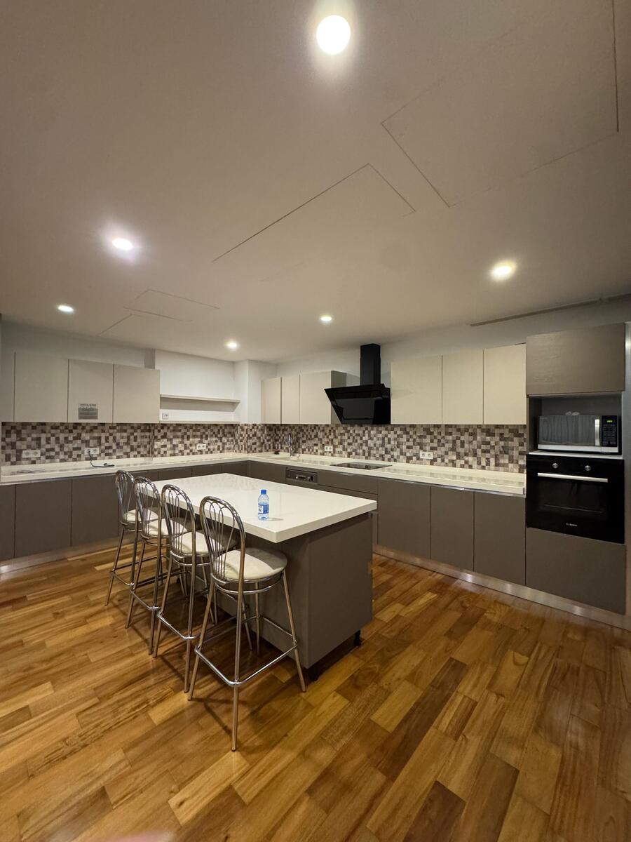 İcarəyə verilir 4 otaqlı yeni tikili 250 m² — Mənzil, Bakı (10)