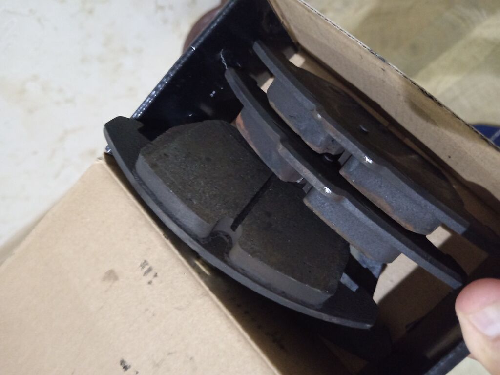 Volkswagen passat b6 üçün Avtomobil üçün ön əyləc qalodkası dəsti cəmi — Ehtiyat hissələri, Digah (4)