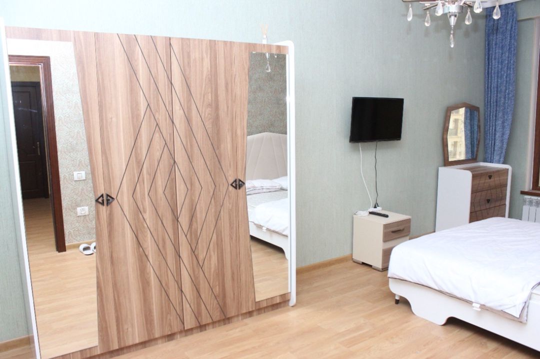 Satılır 4 otaqlı yeni tikili 220 m² — Mənzil, Bakı (11)