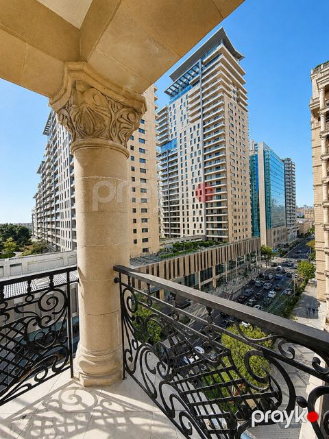 Satılır 3 otaqlı yeni tikili 202 m²