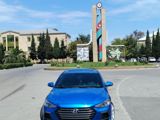 Hyundai Elantra: 1.6 l 2018 il Sedan — Avtomobil