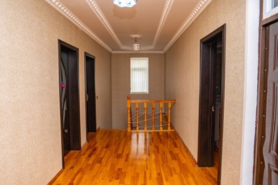 Satılır 5 otaqlı həyət evi/bağ evi 200 m² — Ev, villa, Bakı (11)