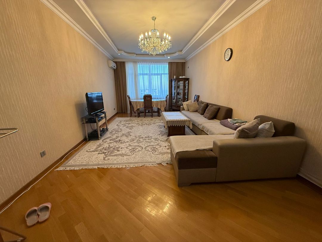 Satılır 4 otaqlı yeni tikili 145 m² — Mənzil, Bakı (2)