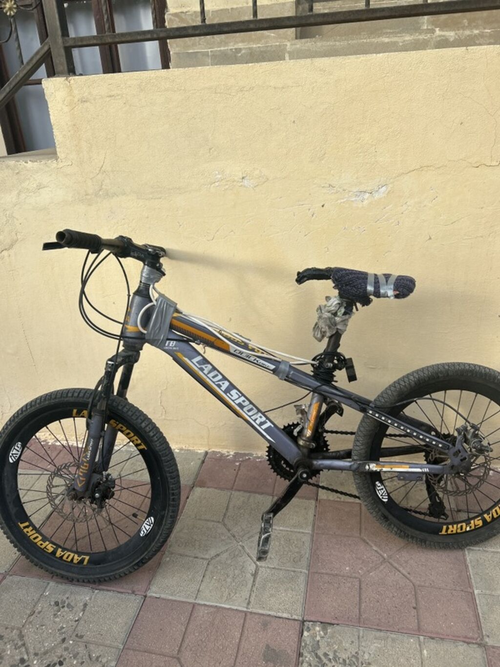 Lada Sport dağ/şossе hibrid tipli velosiped Xüsusiyyətlər: - Çərçivə — Yol velosipedləri, Ağsu