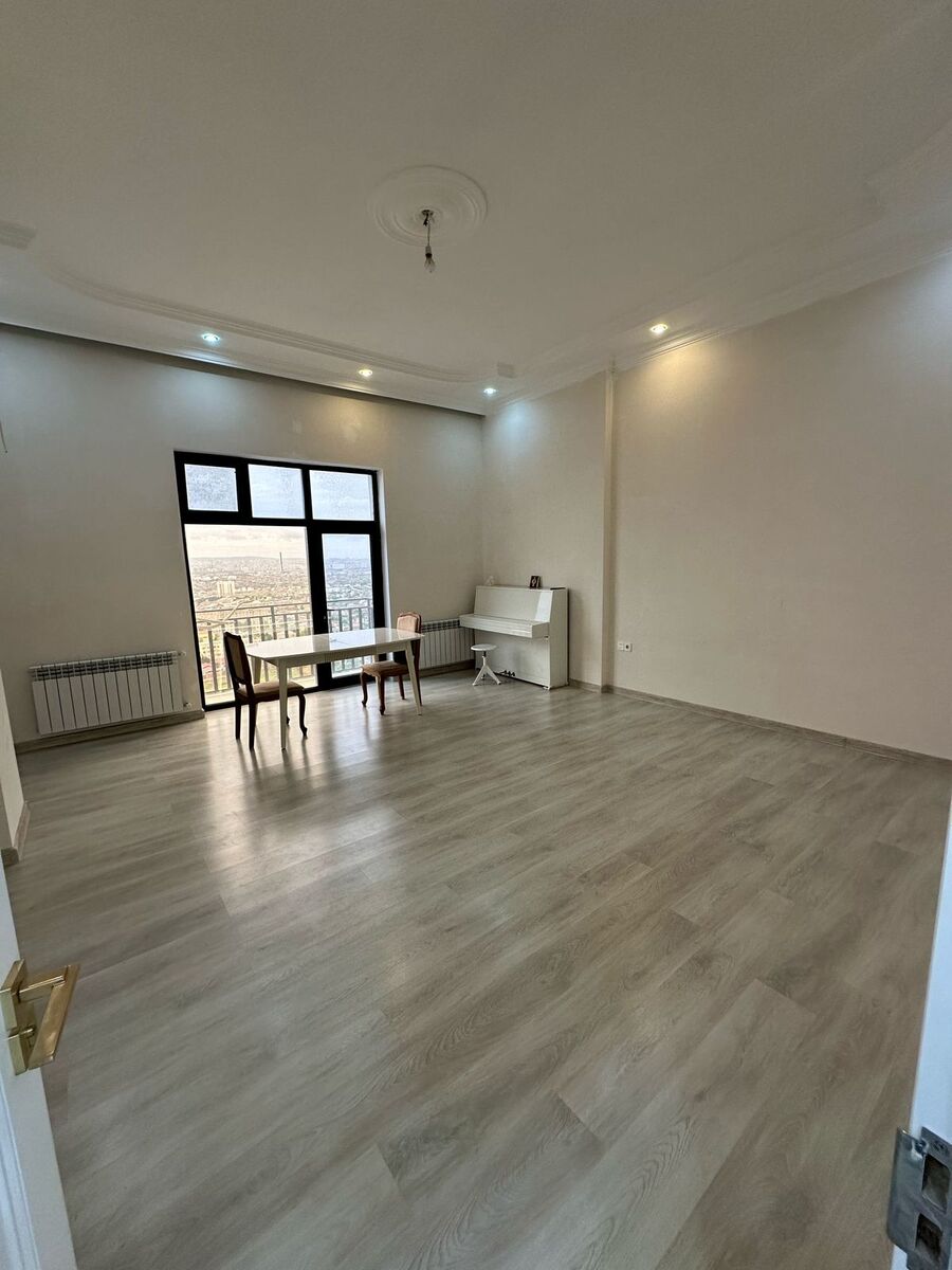 Satılır 3 otaqlı yeni tikili 140 m² — Mənzil, Bakı (7)