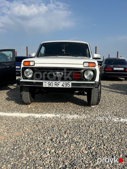 Lada (VAZ) Niva, 1.7 L, 2012 il, 334 000 km