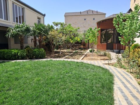 Satılır 8 otaqlı həyət evi/bağ evi 450 m² — Bakı