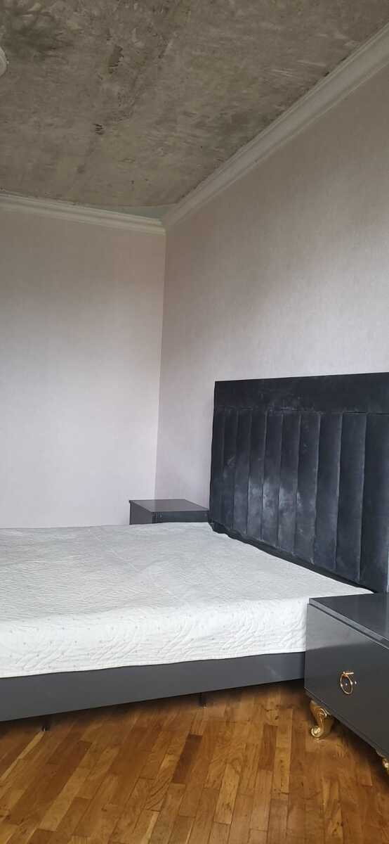 Satılır 3 otaqlı köhnə tikili 100 m² — Mənzil, Bakı (8)