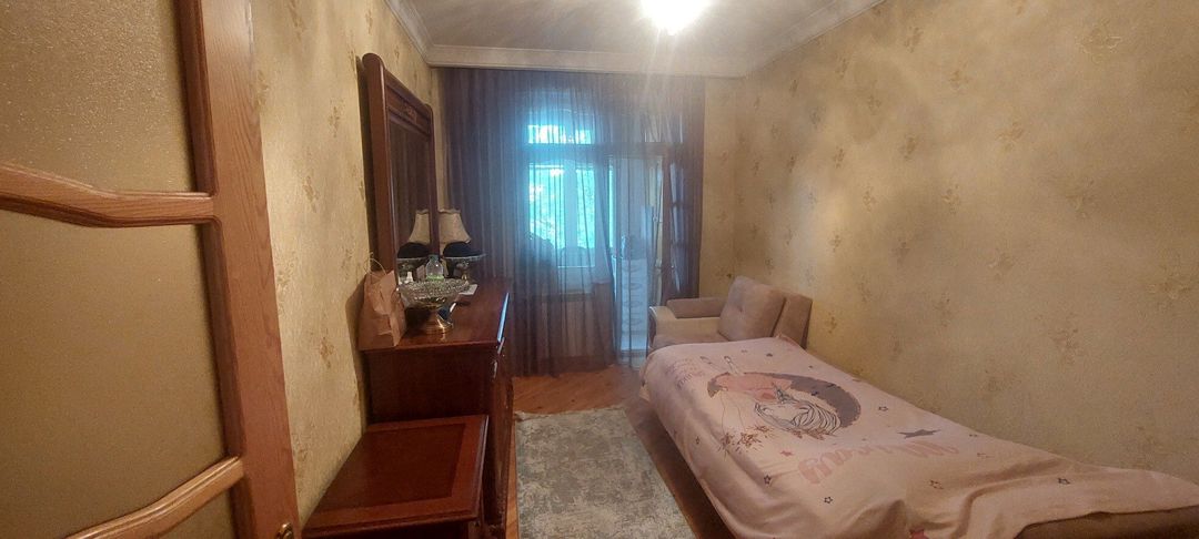 Satılır 4 otaqlı köhnə tikili 100 m² — Mənzil, Bakı (7)