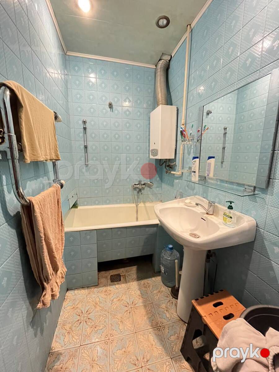 Satılır 2 otaqlı köhnə tikili 65 m² — Mənzil, Bakı (10)