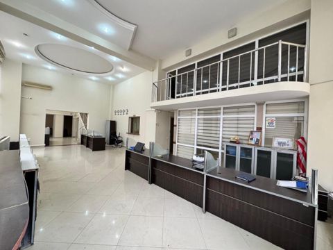 İcarəyə verilir obyekt 320 m² — Bakı
