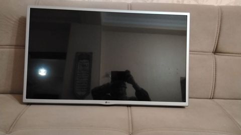 LG televizor satilir‼ 230 azn 82 ekran smartdi hec bir problemi yoxdu — Bakı