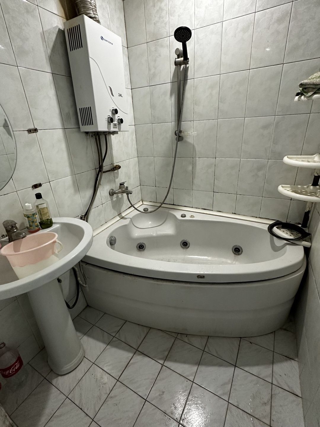 İcarəyə verilir 2 otaqlı köhnə tikili 68 m² — Mənzil, Bakı (6)