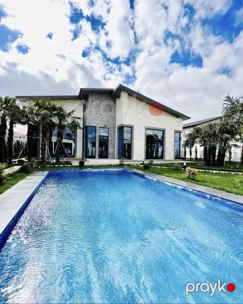 İcarəyə verilir 4 otaqlı həyət evi/bağ evi 260 m²