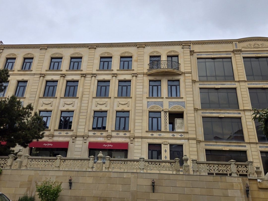 İcarəyə verilir 20 otaqlı ofis 2200 m² — Ofis, Bakı