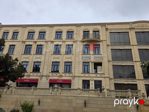 İcarəyə verilir 20 otaqlı ofis 2200 m²