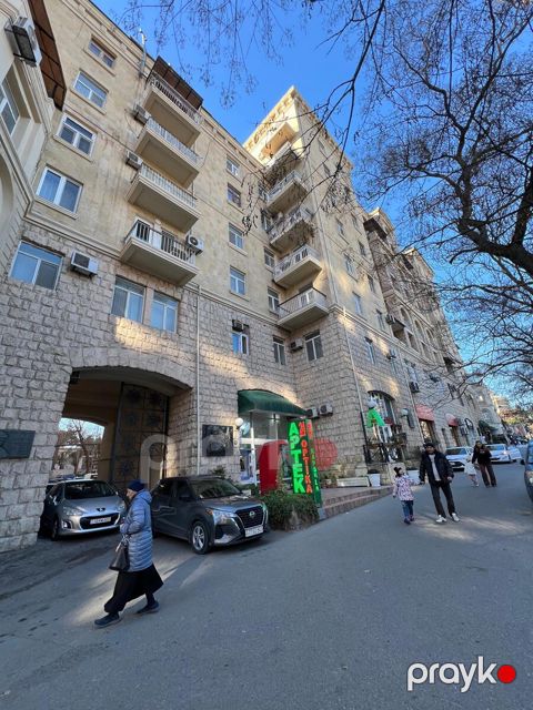 Satılır 3 otaqlı köhnə tikili 100 m²