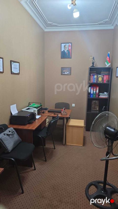 İcarəyə verilir 1 otaqlı ofis 10 m²