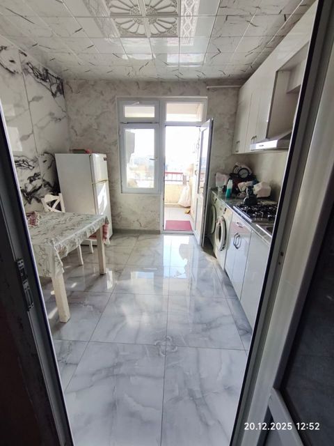 Satılır 5 otaqlı köhnə tikili 120 m² — Bakı
