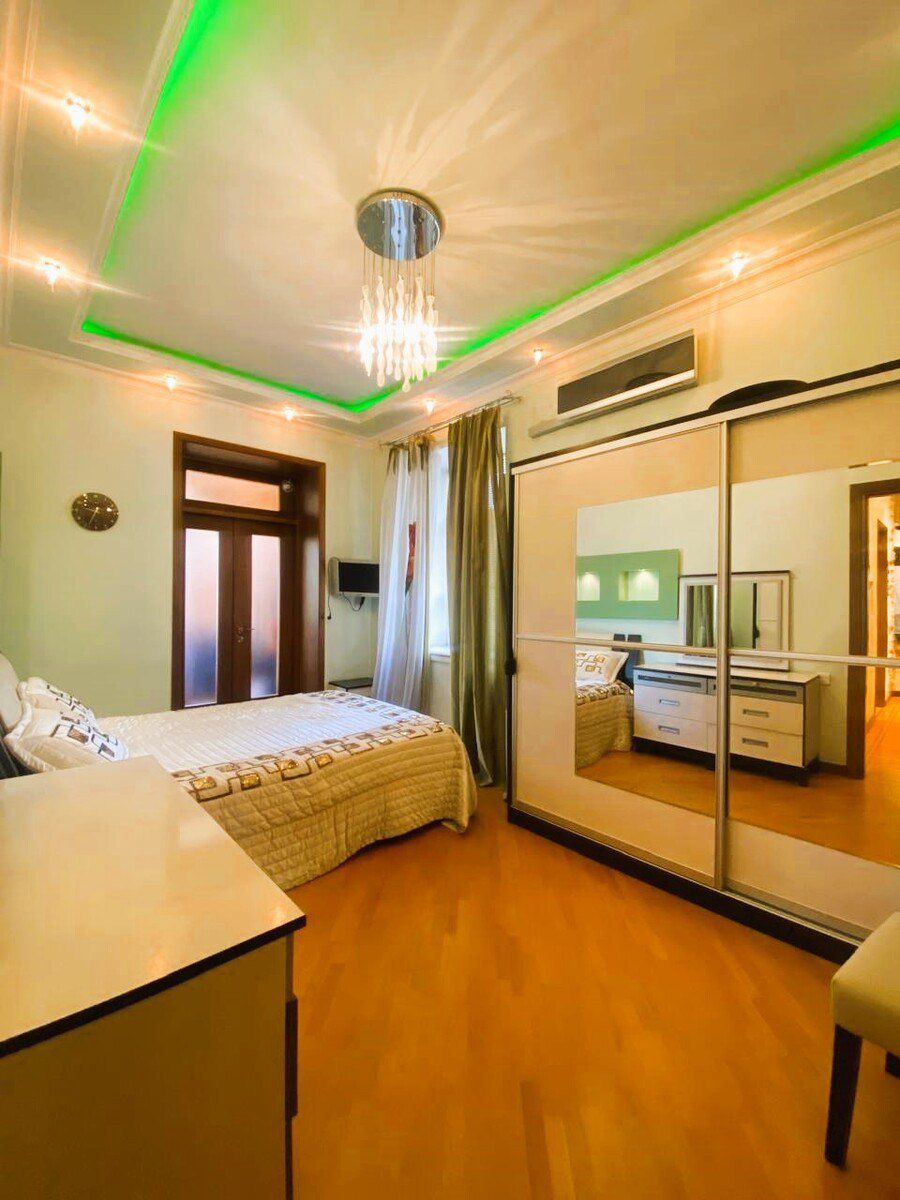 Satılır 4 otaqlı köhnə tikili 120 m² — Mənzil, Bakı (7)
