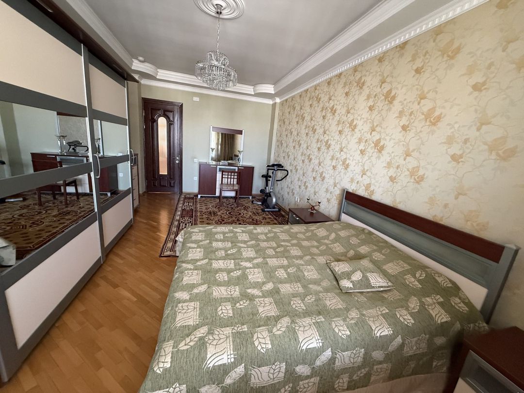 İcarəyə verilir 4 otaqlı yeni tikili 201 m² — Mənzil, Bakı (5)