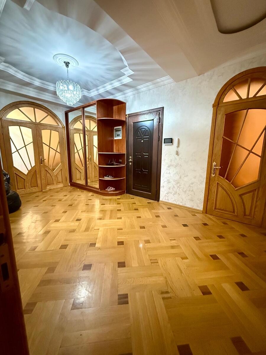 Satılır 4 otaqlı yeni tikili 170 m² — Mənzil, Bakı (5)