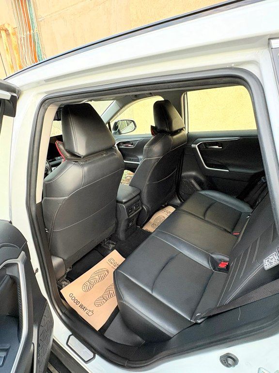 Toyota RAV4, 2.5 L, 2023 il, 43 000 km — Avtomobillər, Bakı (5)