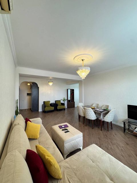 Satılır 2 otaqlı yeni tikili 94 m² — Bakı