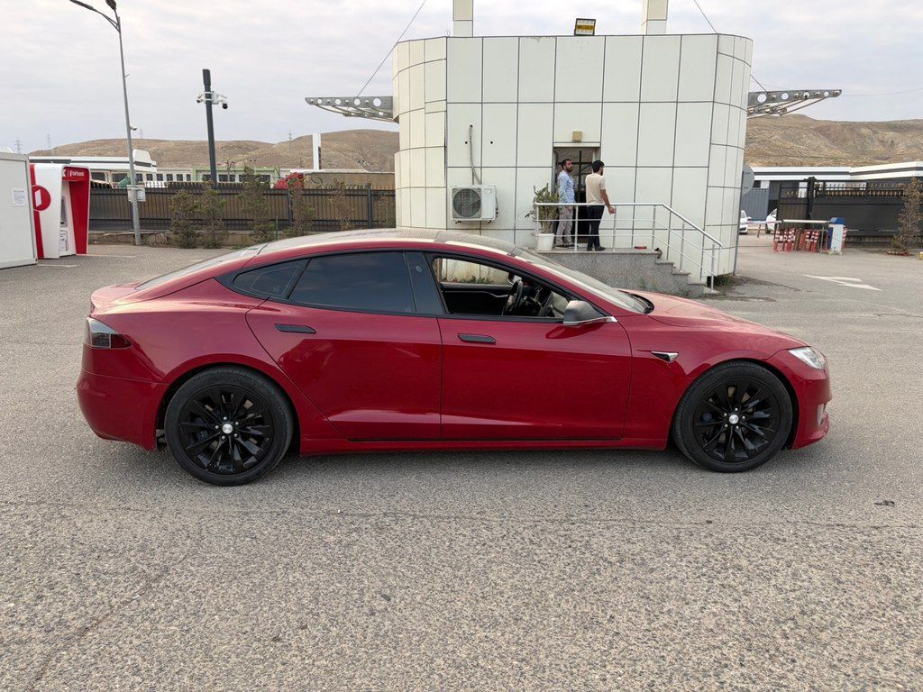 Tesla Model S, 75 kWh, 2016 il, 146 000 km — Avtomobillər, Bakı (4)
