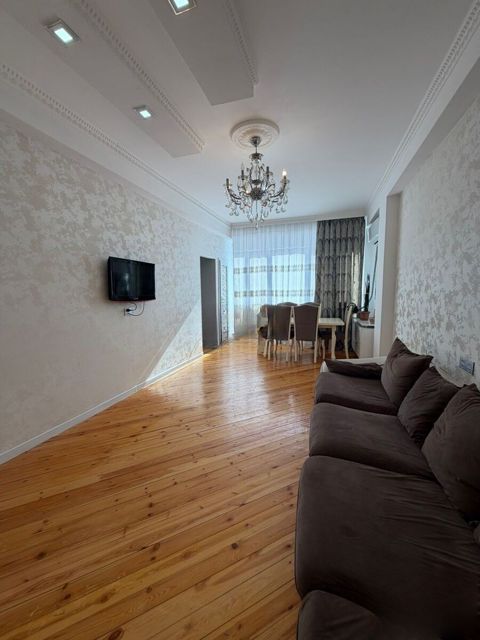 Satılır 3 otaqlı yeni tikili 70 m² — Bakı